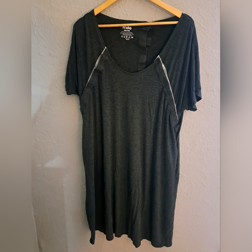 Unused Frida Labor Nursing Gown